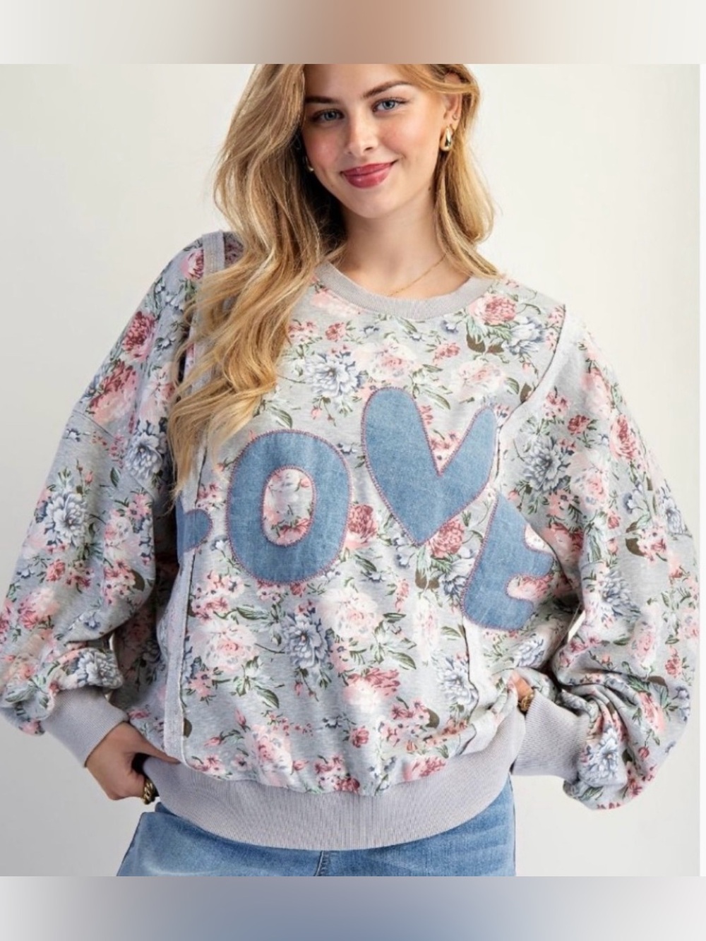 Floral 'LOVE' Appliqué Sweatshirt - Light Gray/Pink